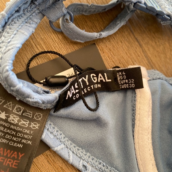 Nasty Gal Denim Broderie Underwire Bikini - Picture 7 of 7